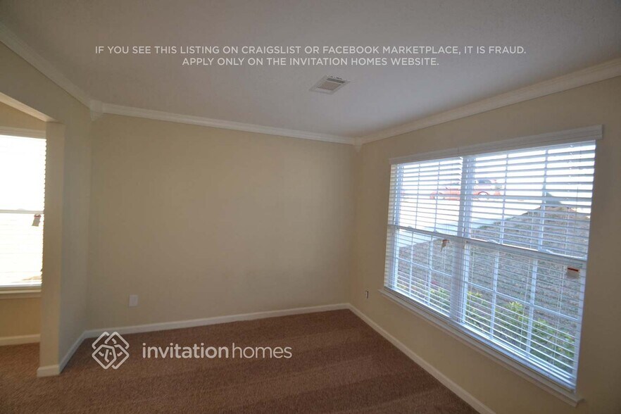 Building Photo - 4283 Arabian Way SW