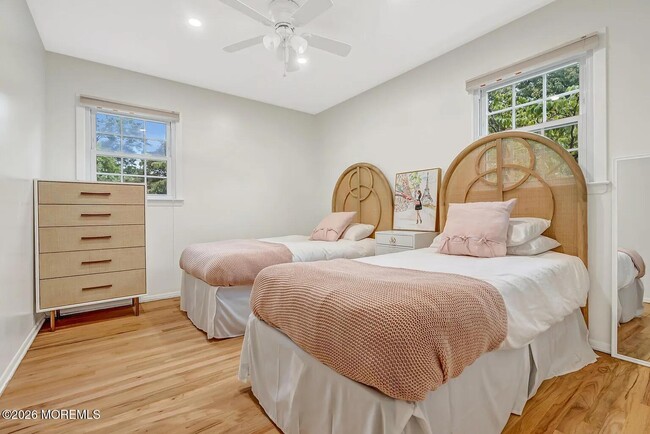 Building Photo - 240 Alpern Ave