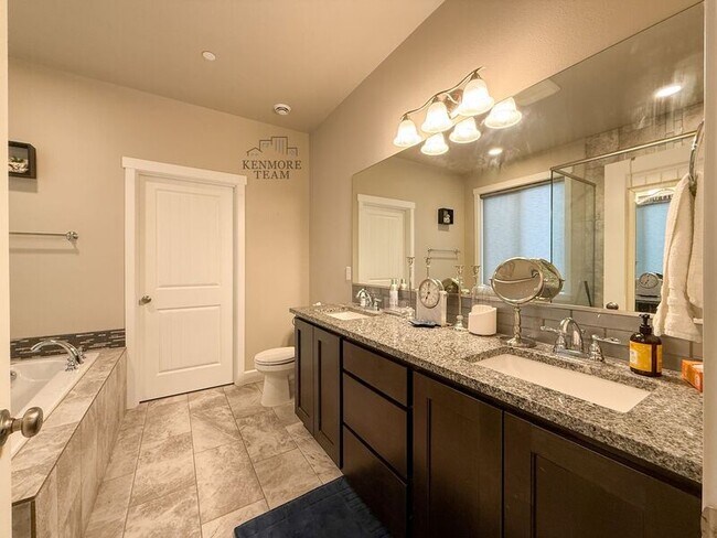 Building Photo - 6579 W 33rd Pl