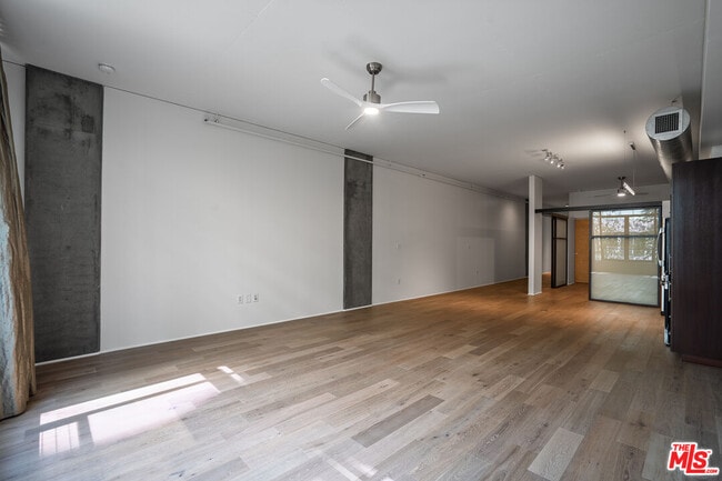 Building Photo - 1111 S Grand Ave