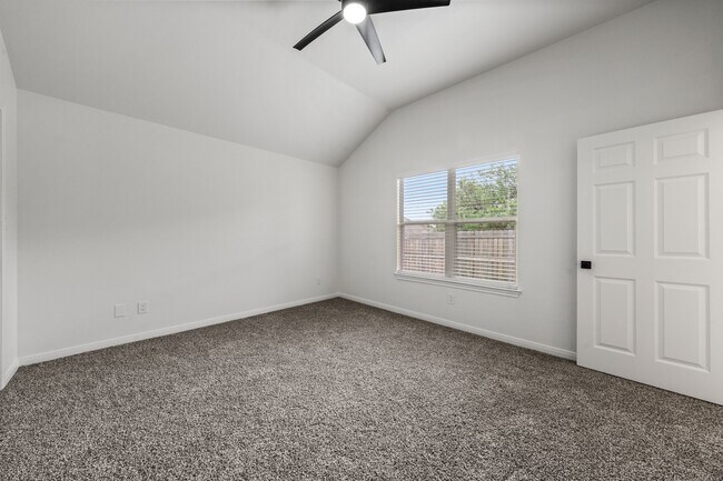 Building Photo - 10234 Condor Loop