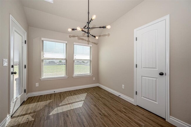 Building Photo - Beautiful 4 bedroom in Yukon