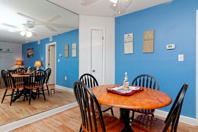 Building Photo - Furnished 2BR/2BA on Hilton Head - Hilton Head Resort Community - Available Now