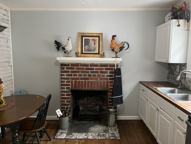 Building Photo - 4257 Plantation Dr