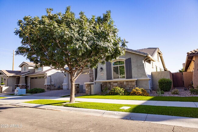 Building Photo - 3951 E Turley St