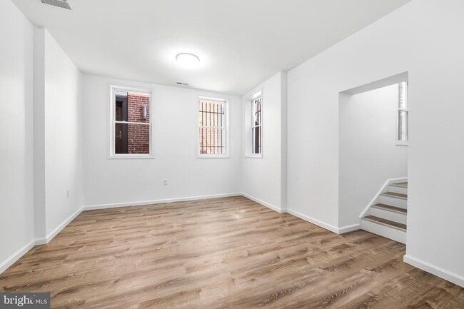 Building Photo - 665 Washington Blvd