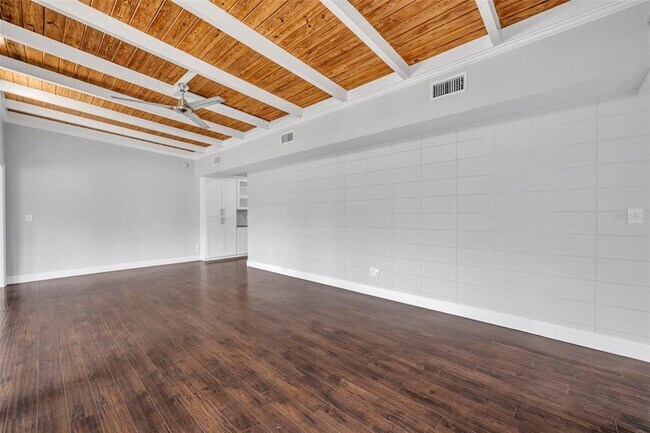 Building Photo - 2805 Northwood Blvd