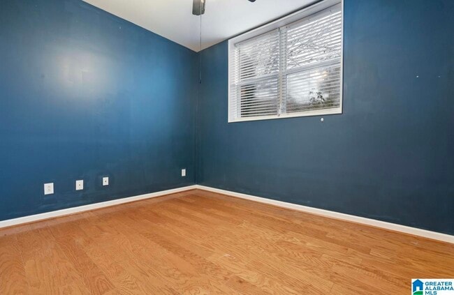 Building Photo - 504 Rolling Hills Dr