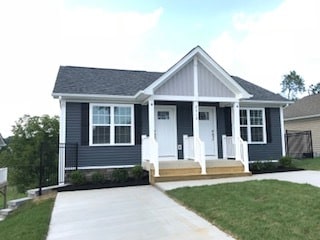 Beautiful exterior to welcome you home - 2312-A Belle Ave NE
