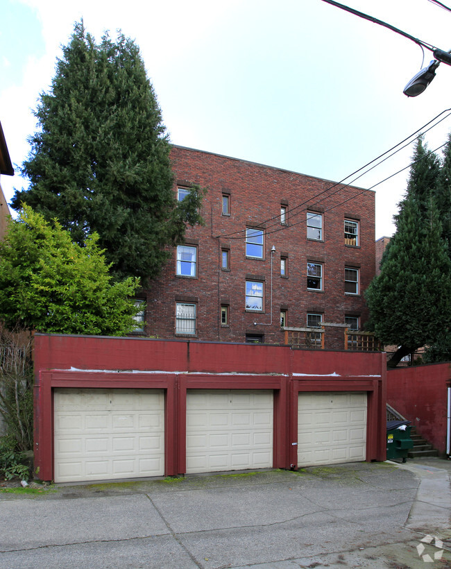 Building Photo - Carmona Apartments