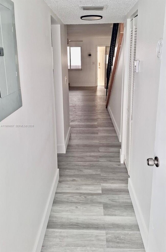 Building Photo - 2831 Pierce St