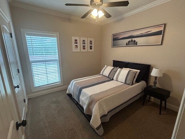 Building Photo - 181 Fieldstone Ln