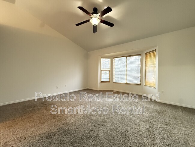 Building Photo - 6248 S High Bluff Dr