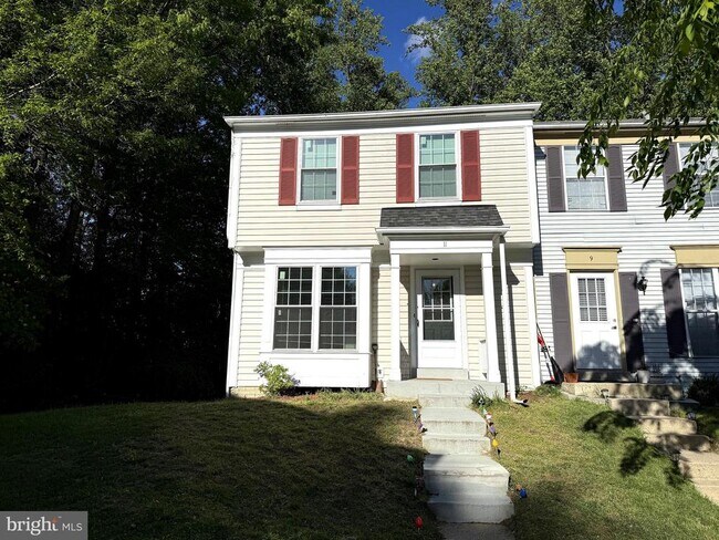 Building Photo - 11 Wimbledon Ct