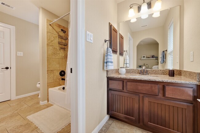 Building Photo - 10 Cayuga Pond Ct