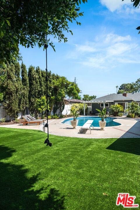 Building Photo - 12747 Kling Street, Los Angeles, CA 91604 ...