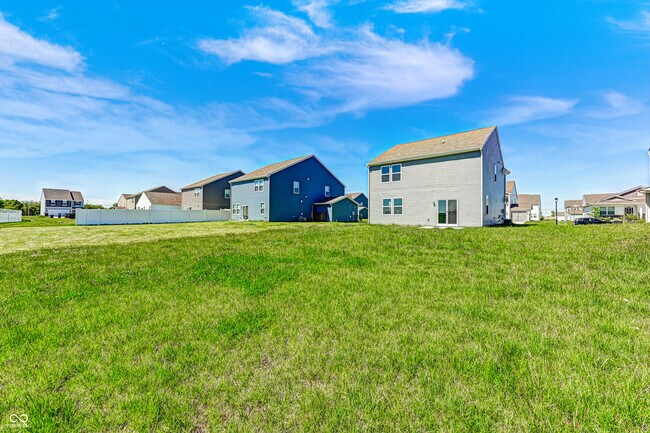 Building Photo - 221 Switchgrass Ln