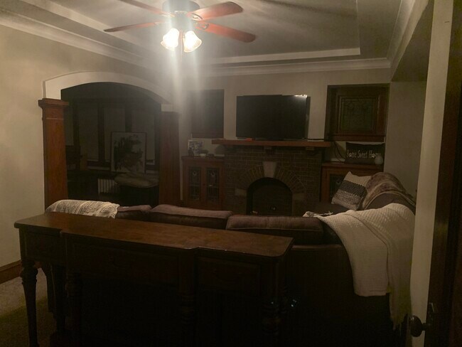 Family Room (second photo) - 422 W Harrison Ave