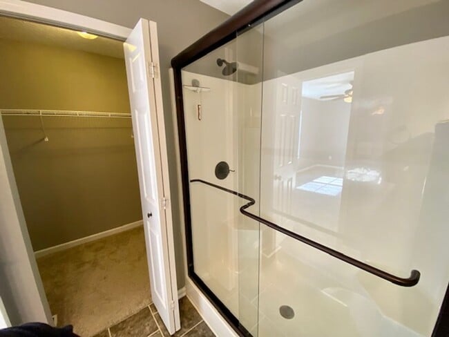 Building Photo - COMING SOON!! 3 Bedroom 2.5 Bathrooms in McCordsville!