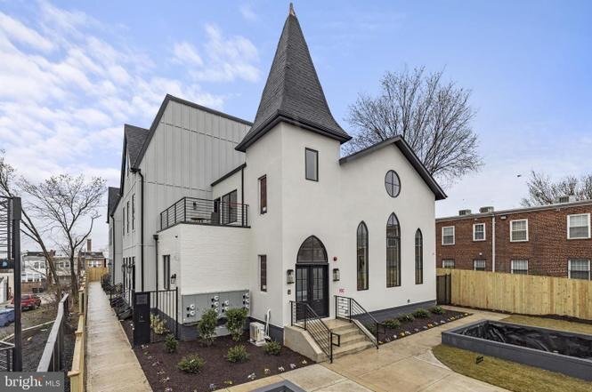 Building Photo - 217 16th St NE