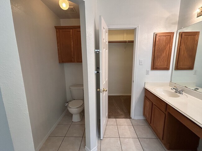 Building Photo - 6104 Oldham Dr