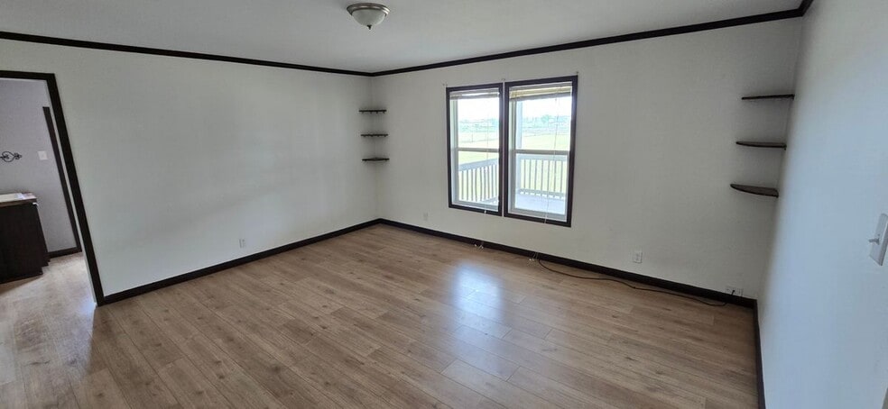 Building Photo - 148 Sunview Dr