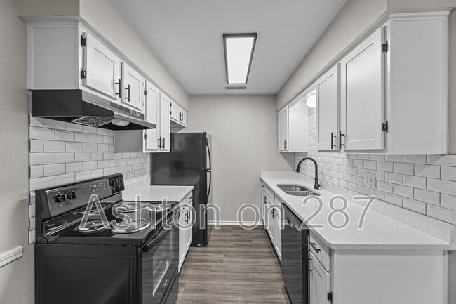 Primary Photo - 1301 US-287