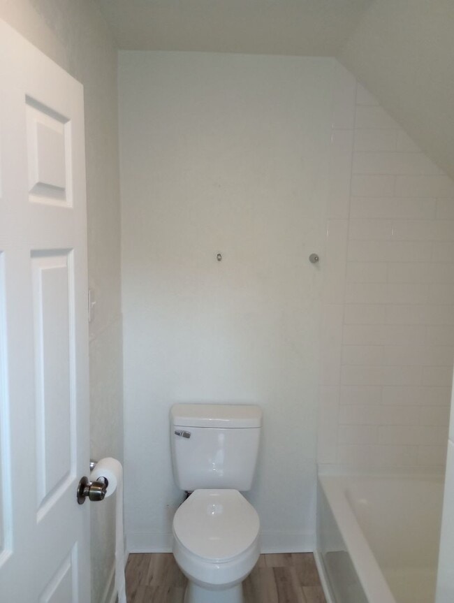 Building Photo - LEASE TO OWN $1800 MO