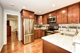 Building Photo - 1619 21st St NW