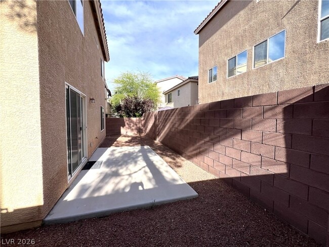 Building Photo - 6789 Flamenco Ct
