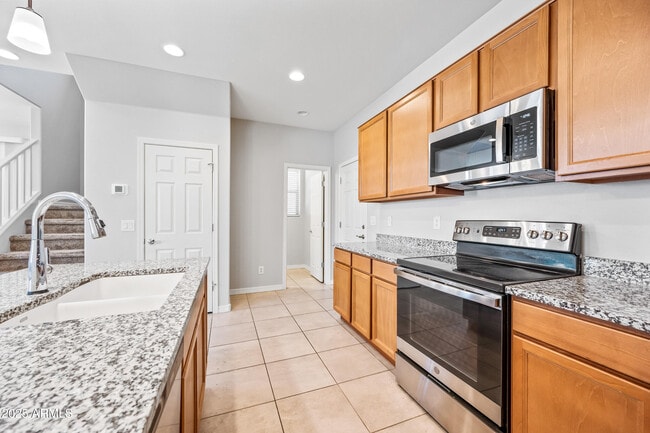 Building Photo - 8311 E Irwin Ave