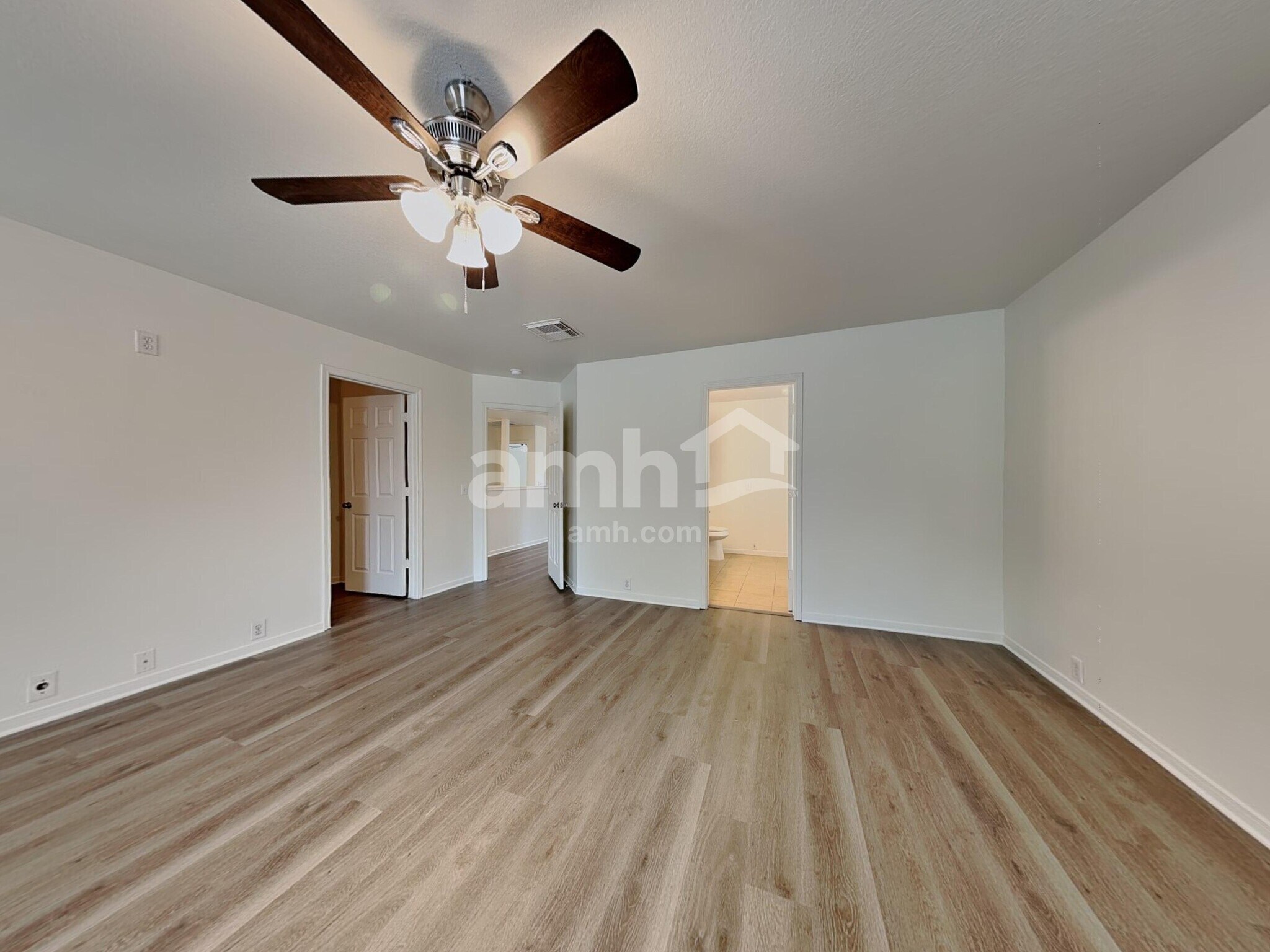 Building Photo - 11806 Skydale Dr