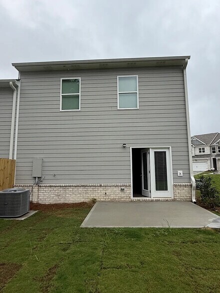 Building Photo - Room in Townhome on Greyton Dr