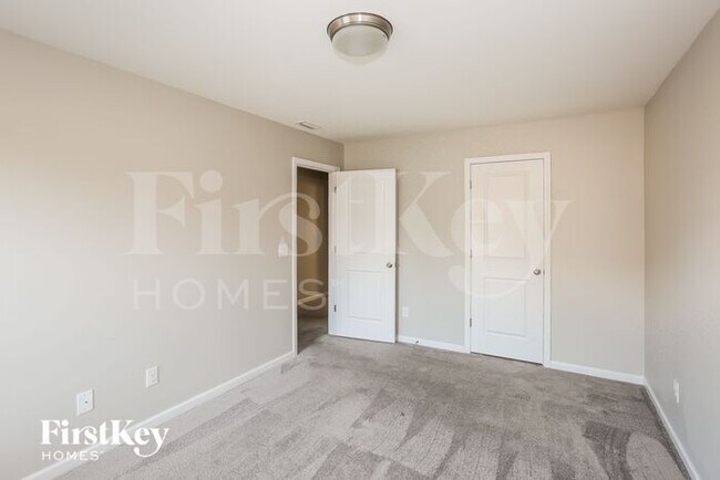 Building Photo - 4423 Huntley Glen Dr