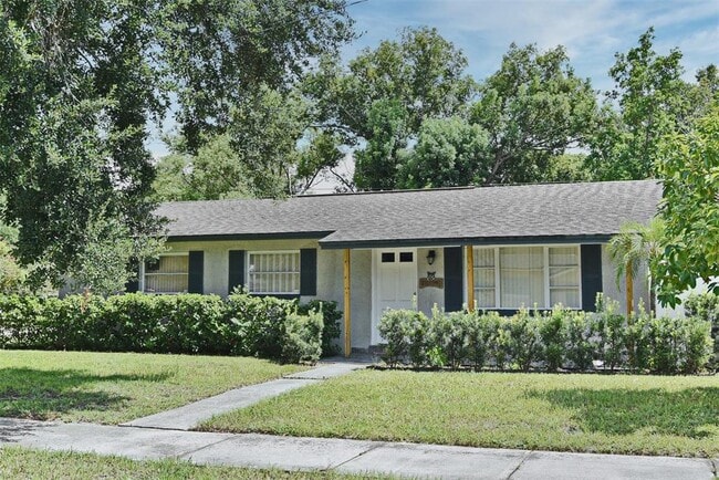 Building Photo - 800 Gaston Foster Rd