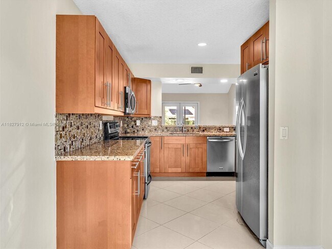 Building Photo - 10323 Hidden Springs Ct