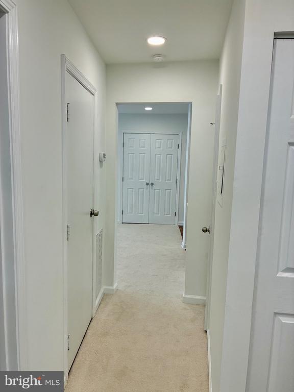 Building Photo - 5772 Rexford Ct