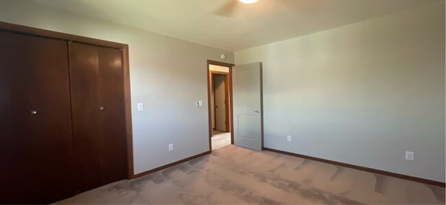 Building Photo - 706 Ouida Way