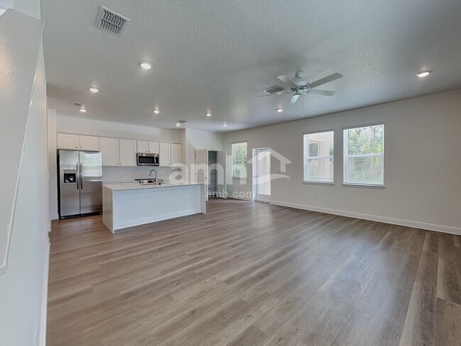 Building Photo - 4823 Rio Grande Cv