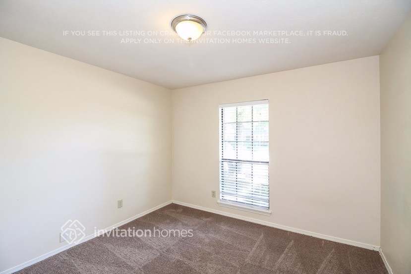 Building Photo - 421 Kingsbridge Dr