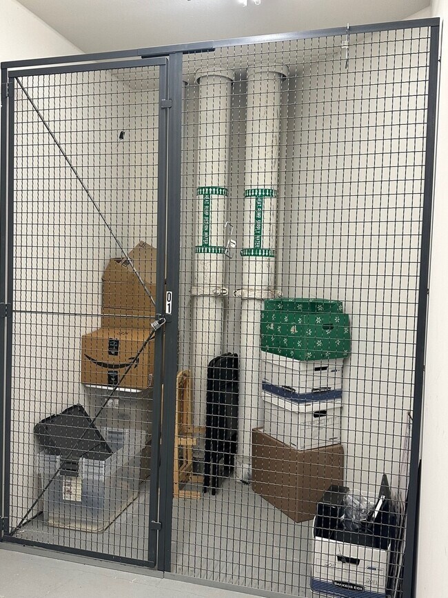 Building Photo - 6420 Double Eagle Dr