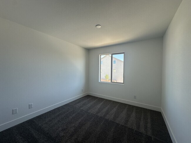 Building Photo - 10273 Digby Fine St