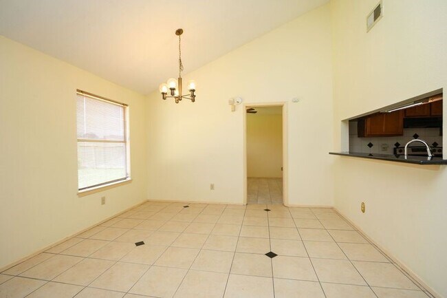 Building Photo - 8215 Summer Quail Dr