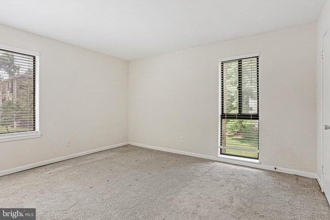 Building Photo - 5476 Cedar Ln