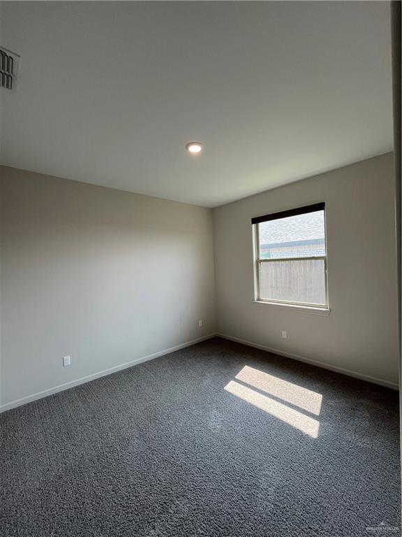 Building Photo - 20 Oriole Dr