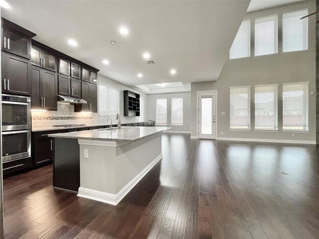 Building Photo - 3809 Mineral Dr