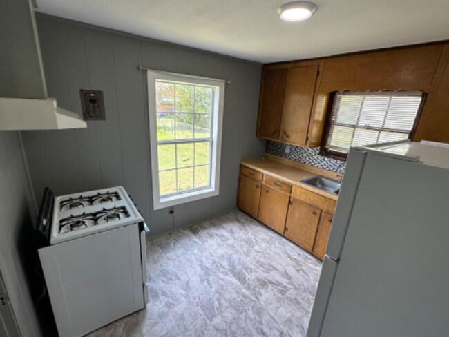 Building Photo - 205 Chambers St