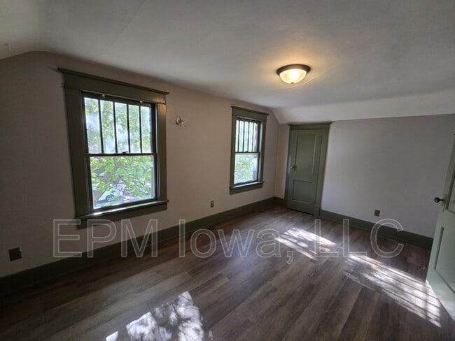 Building Photo - 1125 Ackermant St
