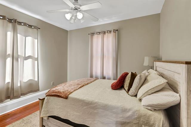 Building Photo - 5024 Magazine St