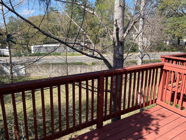 Building Photo - 2315 Timber Oak Ln